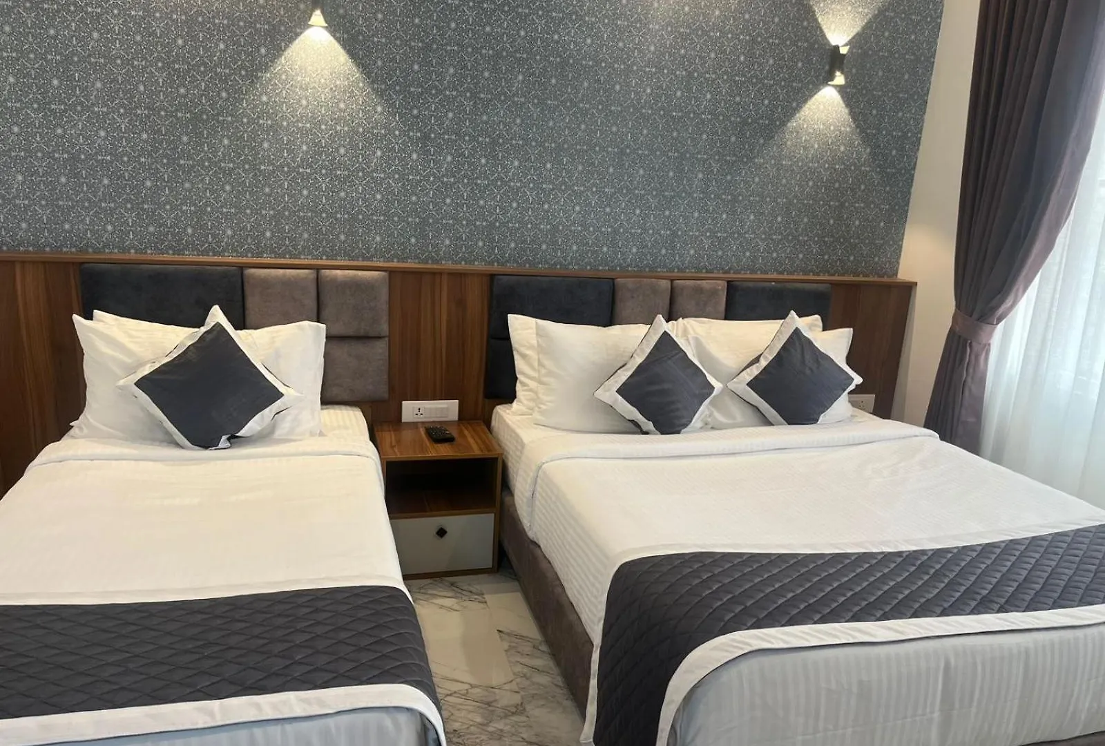 Sabu'S Grand Royale Hotel Тривандрум